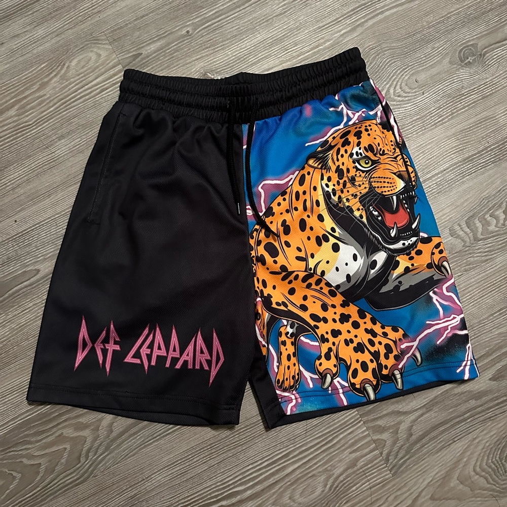 Def Leppard guys shorts Sz sm